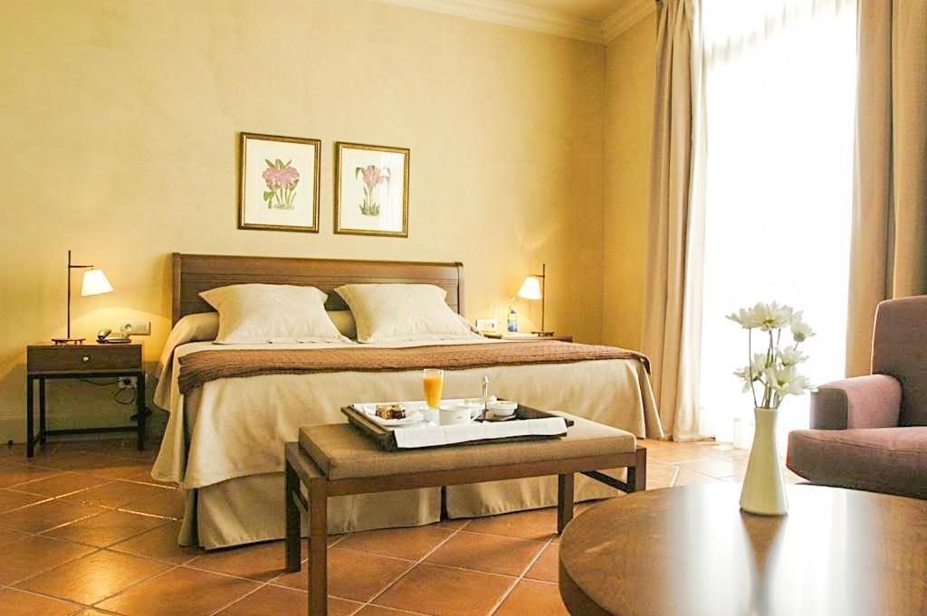 Bremon Boutique Hotel By Duquessa Hotel Collection Cardona Exterior foto