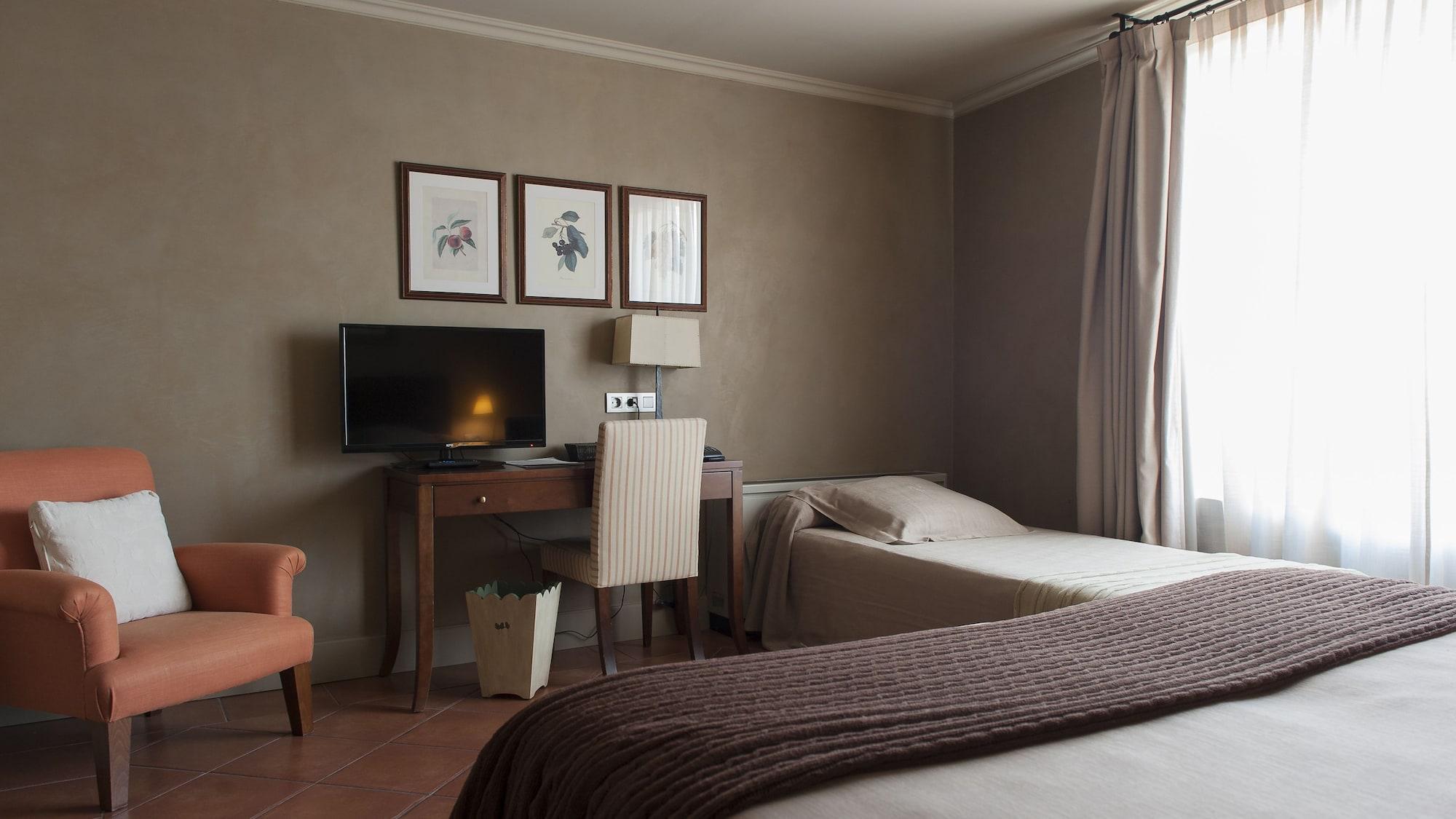 Bremon Boutique Hotel By Duquessa Hotel Collection Cardona Exterior foto