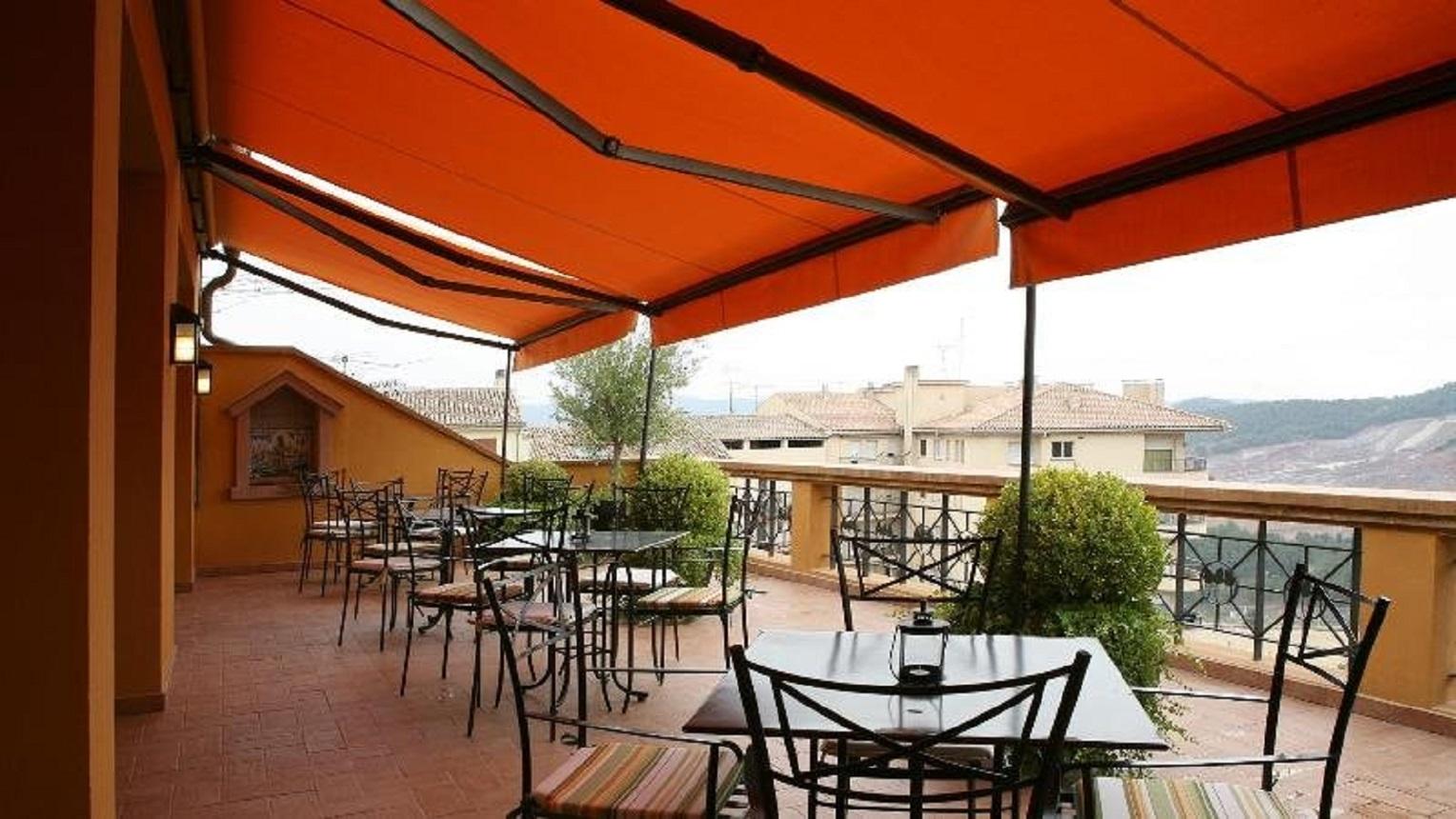 Bremon Boutique Hotel By Duquessa Hotel Collection Cardona Restaurant foto