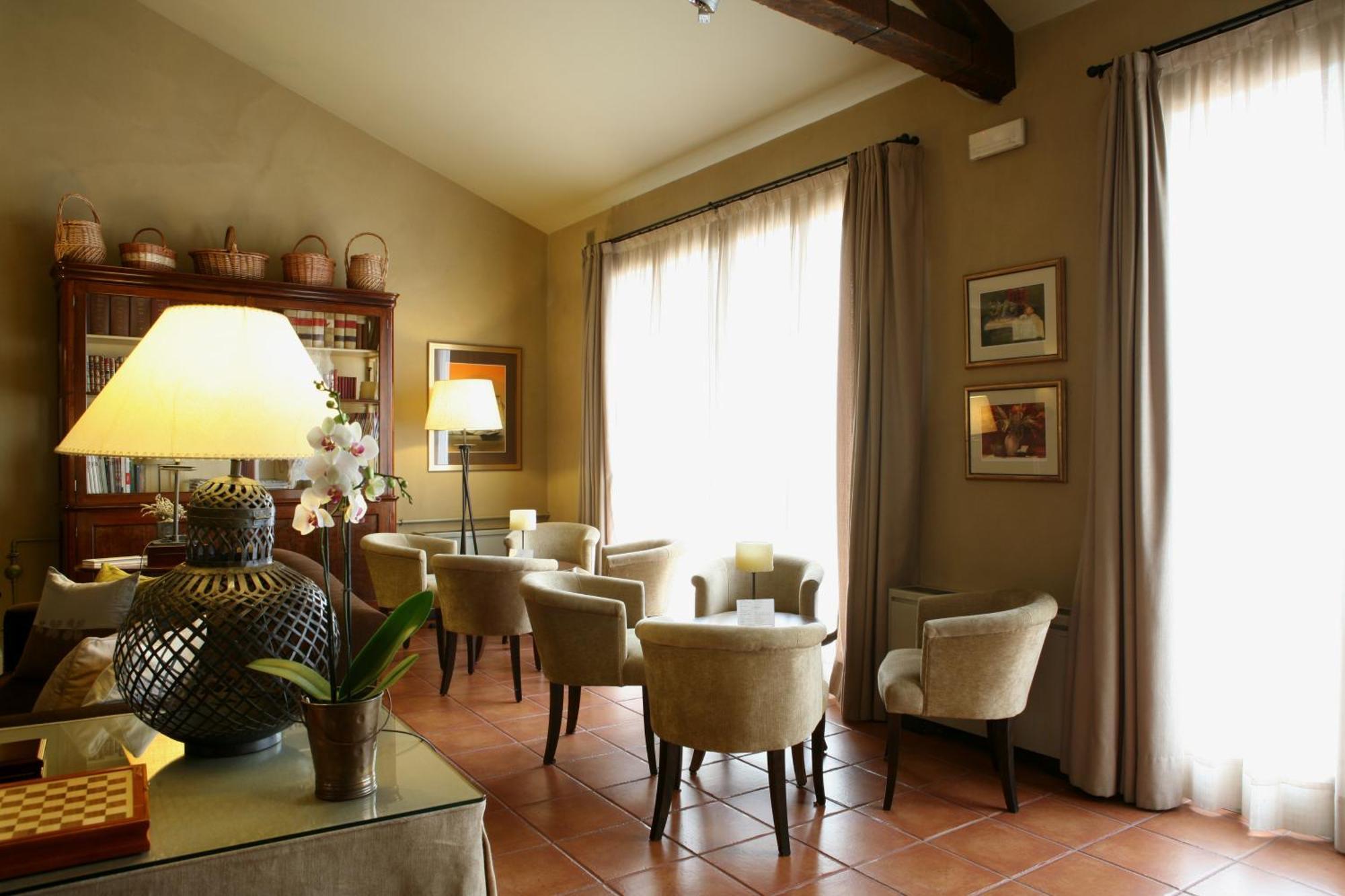 Bremon Boutique Hotel By Duquessa Hotel Collection Cardona Exterior foto